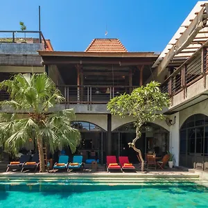 Niconico Mansion By Finder Villa Seminyak (Bali)
